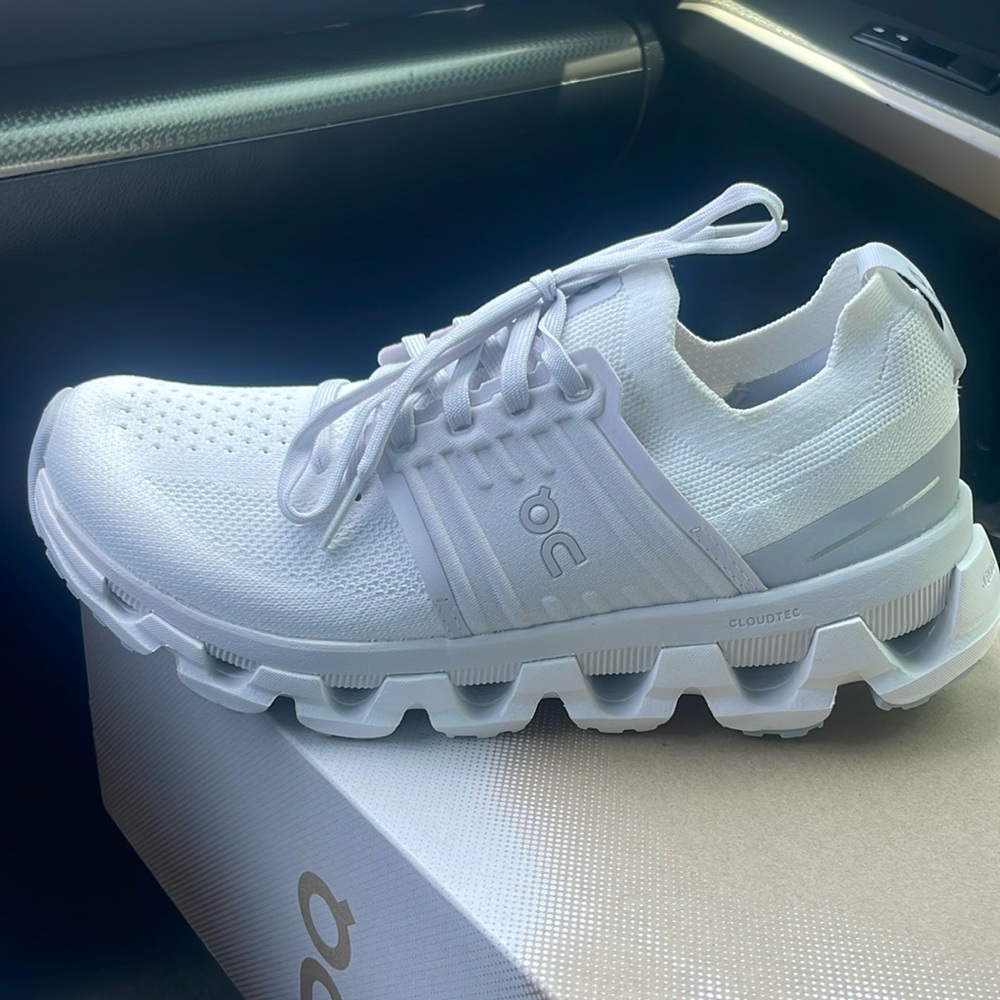Oncloud Cloudswift 3,  white frost, women’s 7